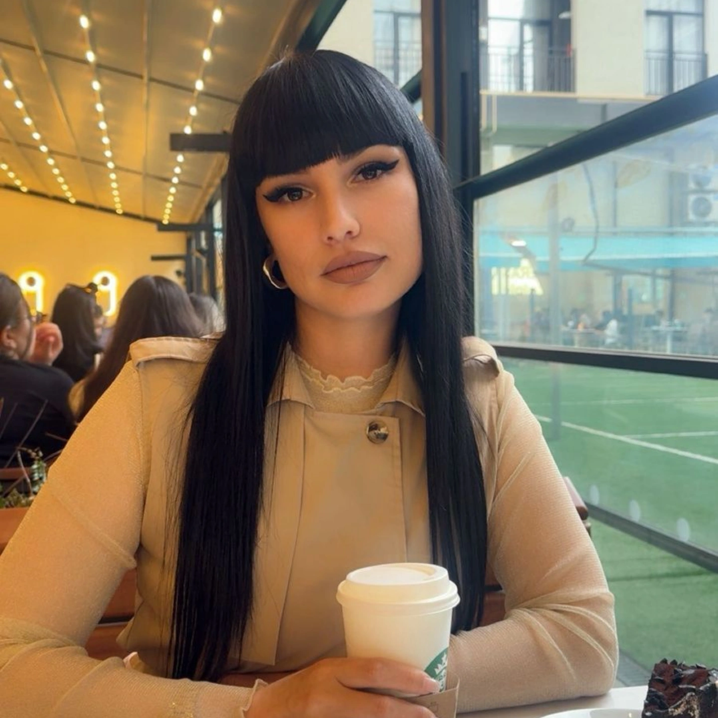 Zilya Aliyeva — İngilis dili müəllimi, Bakı
