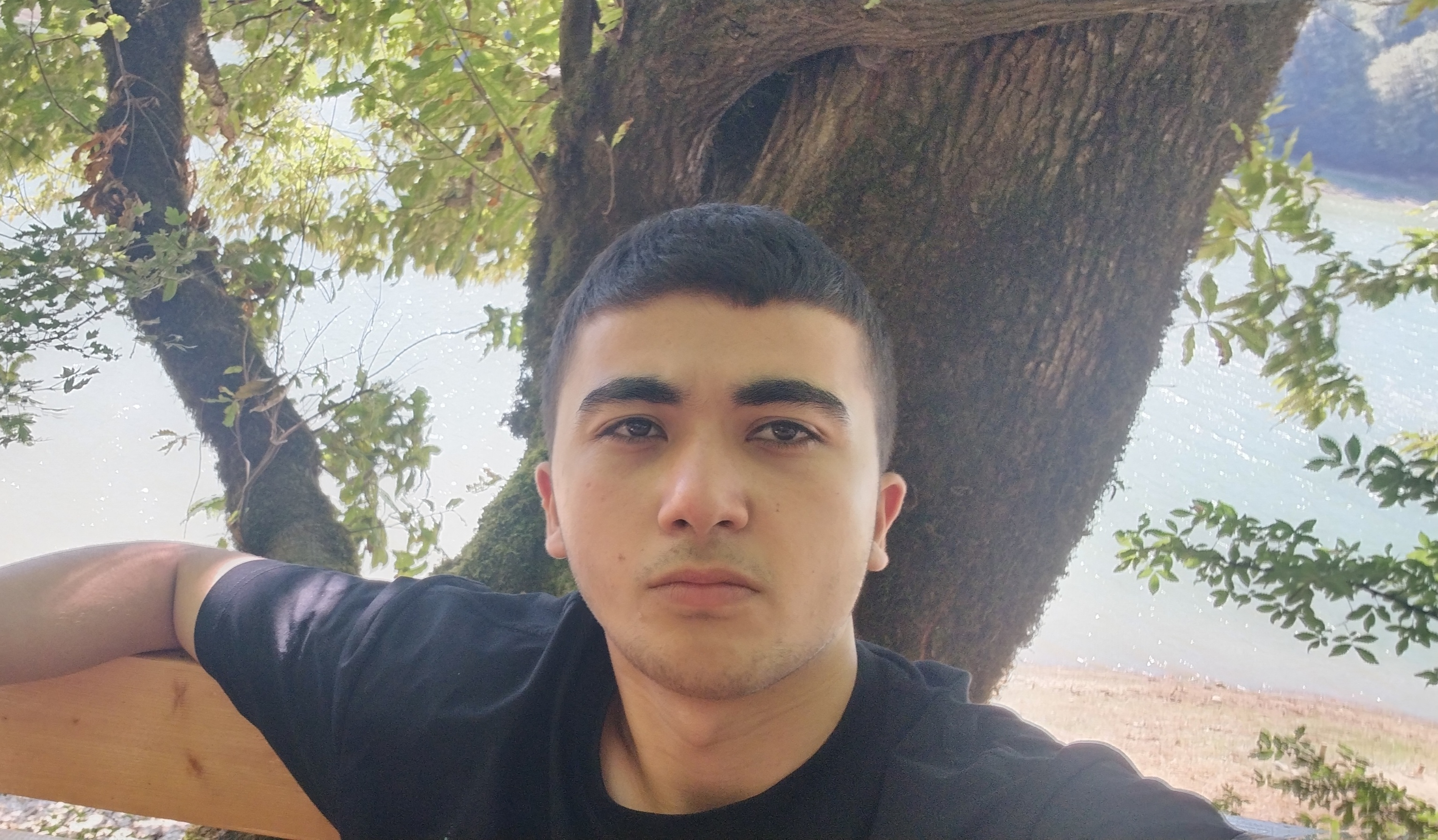 Malik Aliyev — Riyaziyyat, Fizika müəllimi, Bakı